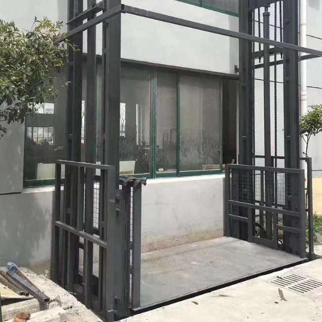 新盈镇5吨室外升降货梯